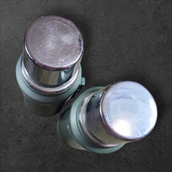 Set of 2 Vintage Stanley Aladdin Green Thermos Bottles 1 Qt A-944DH Hammertone - Picture 8 of 12